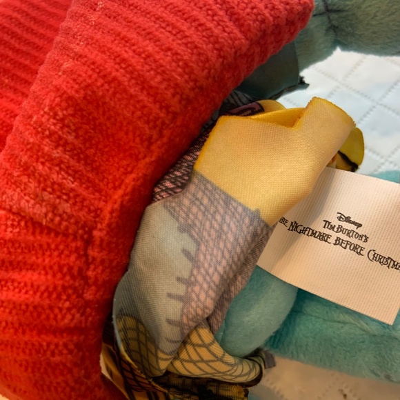 Disney Tim Burton's Nightmare Before Christmas Santa Hat Sally 14" Plush - Picture 13 of 16